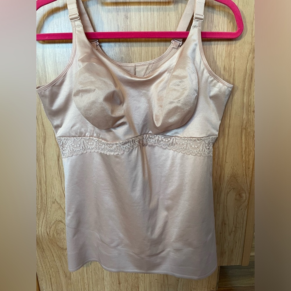 Ruby Ribbon Rack Sample Lace Cami size 48 pale (beige)